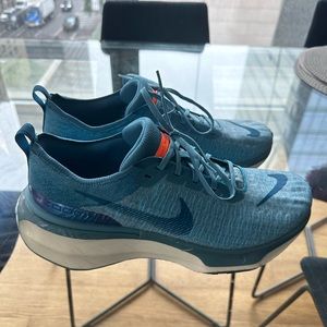 Nike Men's Invincible 3 Running Shoes - Aqua Green (Blue) - Size 13